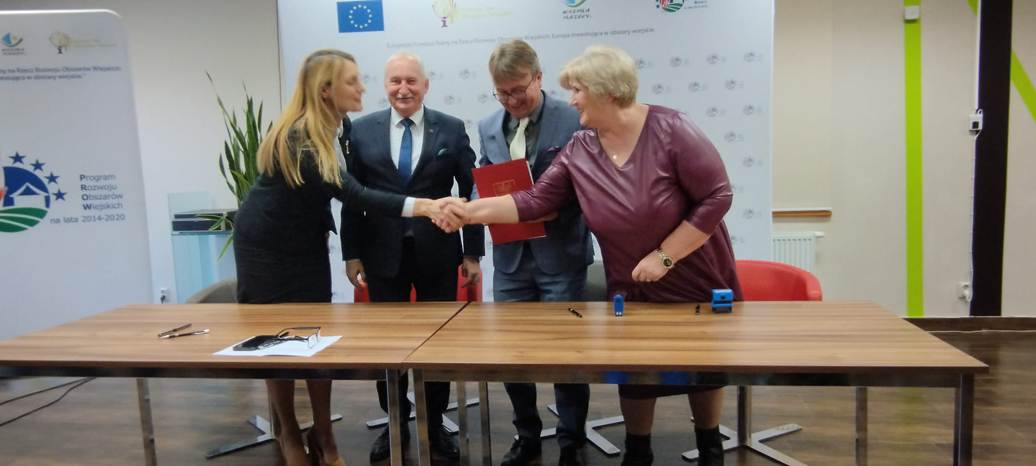 podpisanie umowę na dofinansowanie inwestycji dotyczącej modernizacji oczyszczalni ścieków w miejscowości Kuce. (3)