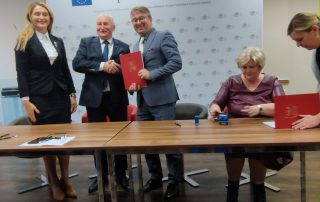 podpisanie umowę na dofinansowanie inwestycji dotyczącej modernizacji oczyszczalni ścieków w miejscowości Kuce. (4)